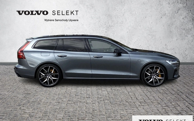 Volvo V60 cena 244900 przebieg: 54059, rok produkcji 2020 z Toruń małe 781